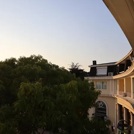 Rua Arcadas Do Parque 52 *